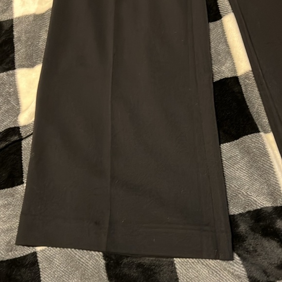 St. John Caviar Wide Leg Pants. Size 8. Black - Picture 6 of 17